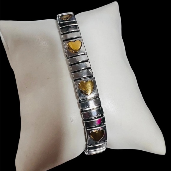 New Gold Heart Charm Bracelet - Picture 2 of 10